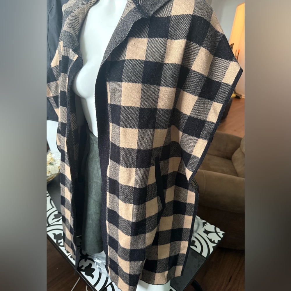 MNG Mango Hooded Buffalo Check Poncho Cape Women’s Size M Open Front